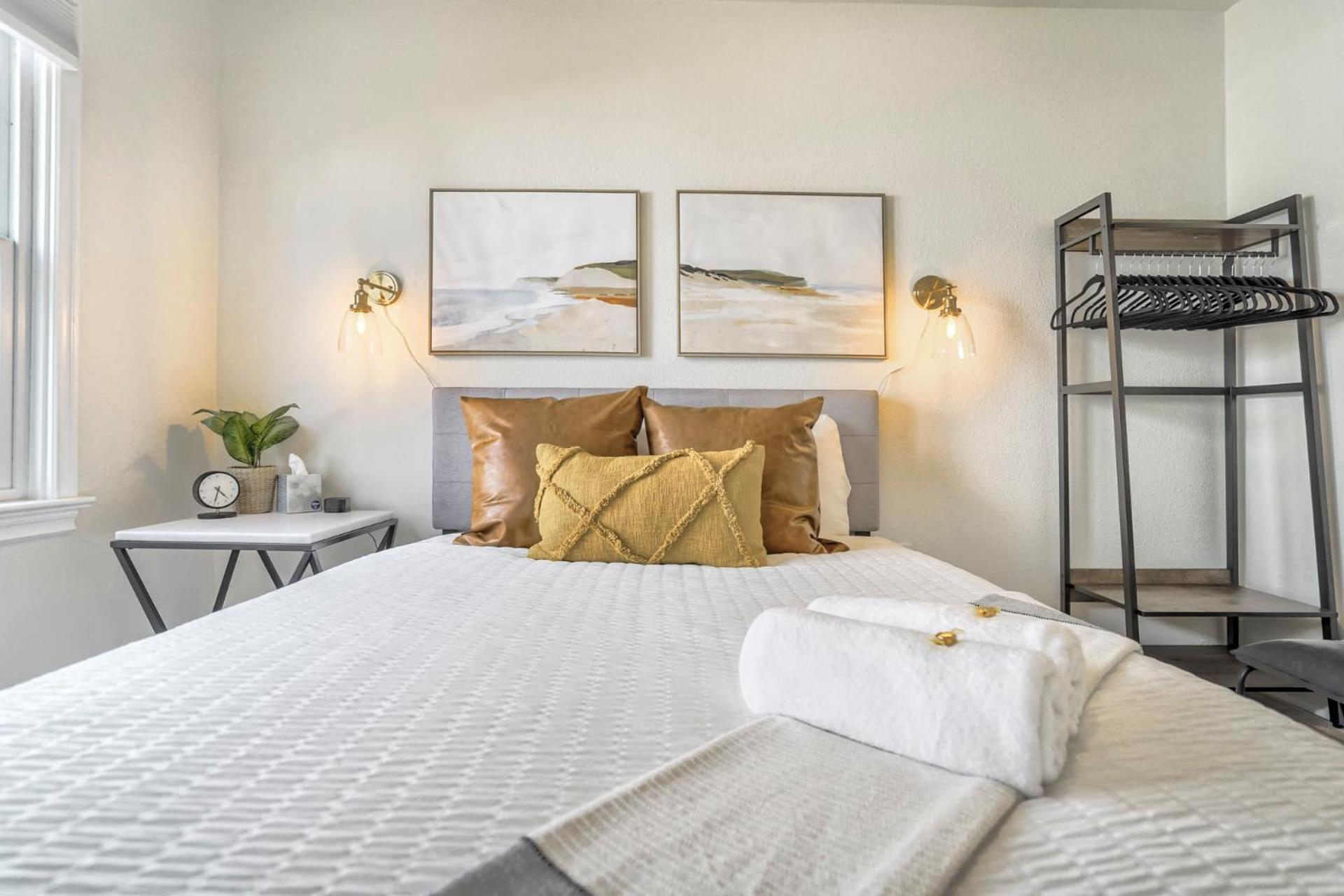 Apartment Pikes Adventure - Downtown King Scenic Views *