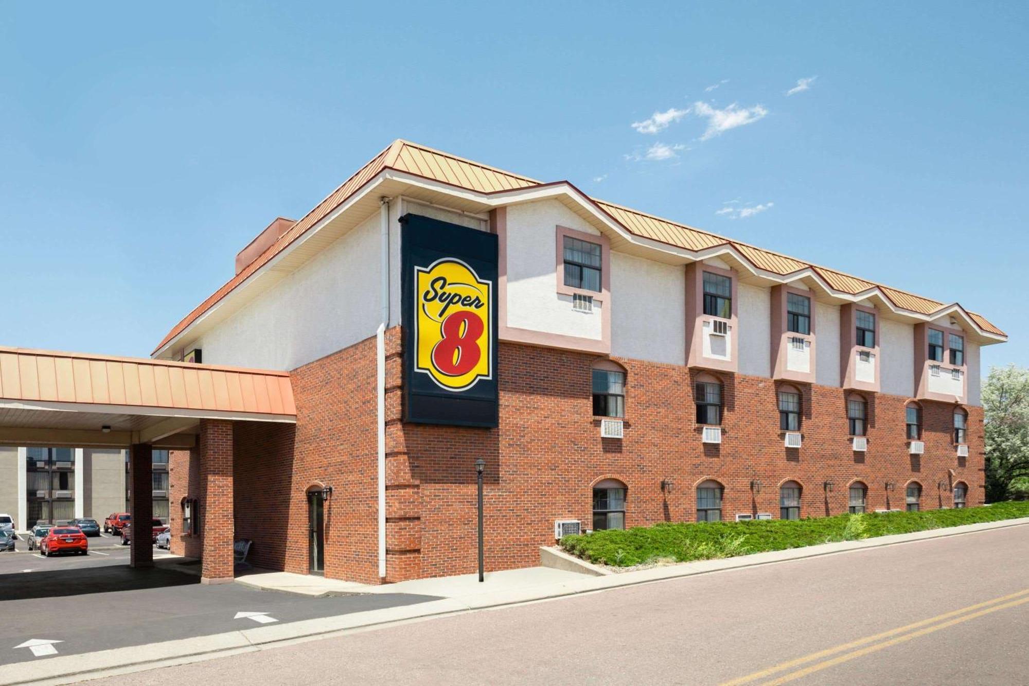 Hotel Super 8 By Wyndham Colorado Springs/afa Area