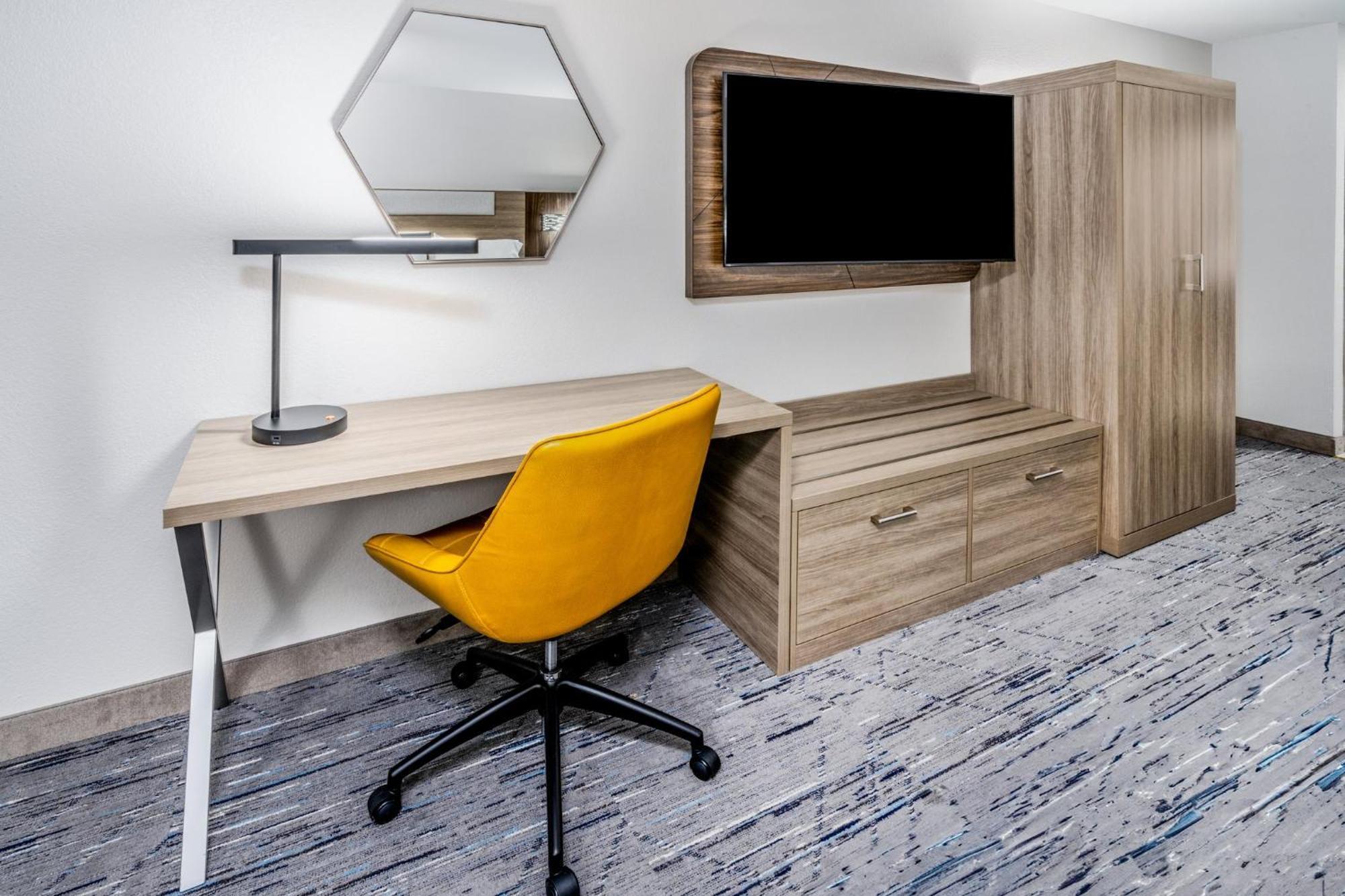 Express - - First & Main By Ihg