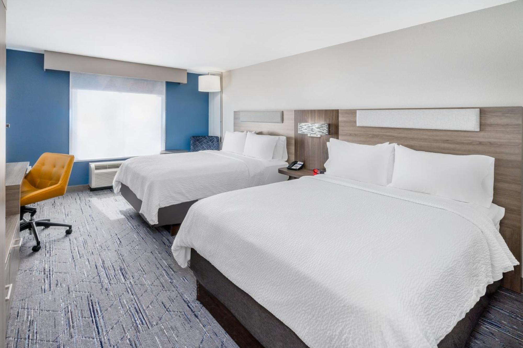 Express - - First & Main By Ihg Hotel Colorado Springs