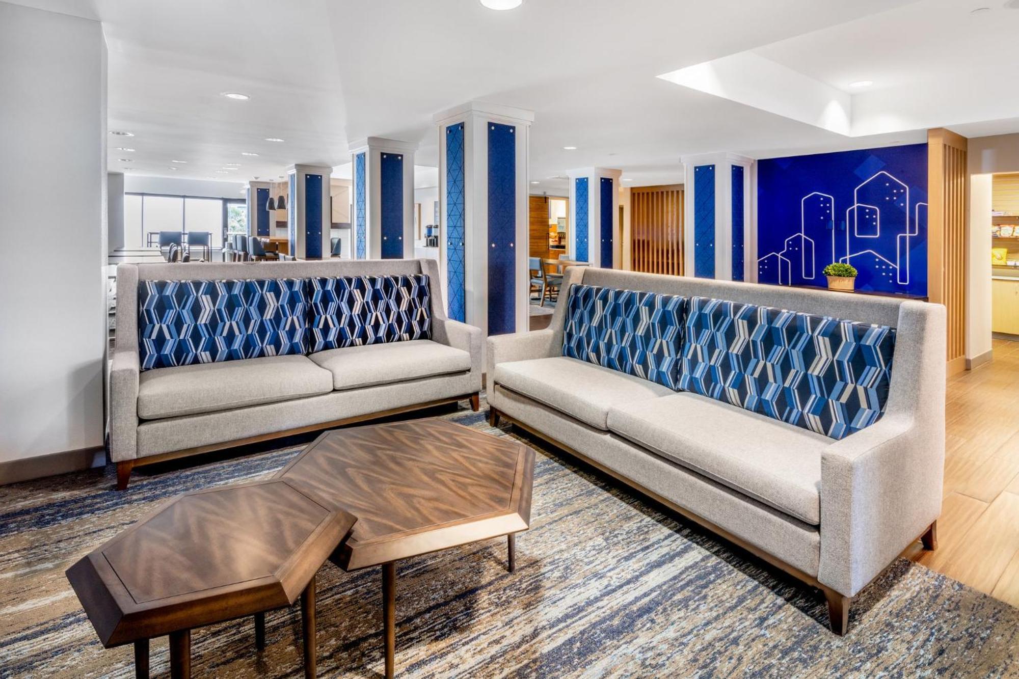 Express - - First & Main By Ihg Hotel