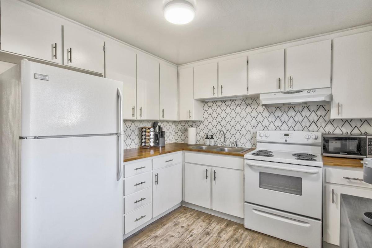 Kings Hideaway Prime Spot Hot Tub Scenic View Apartment Colorado Springs