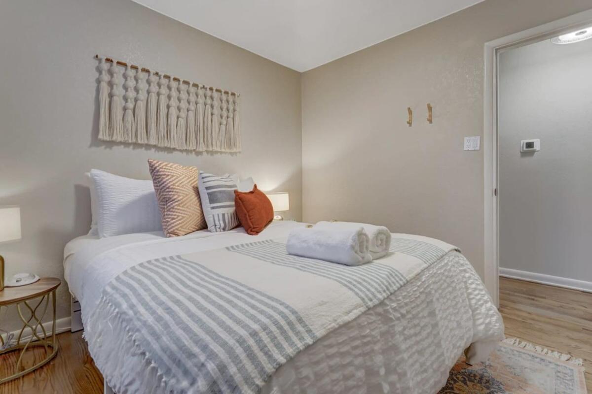 Holiday home Bonny Adventure Downtown W Hot Tub & Fire Pit