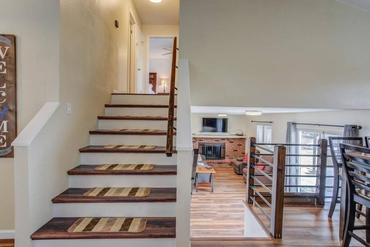 Spacious 4bd Dog-friendly Near Usaf Academy *