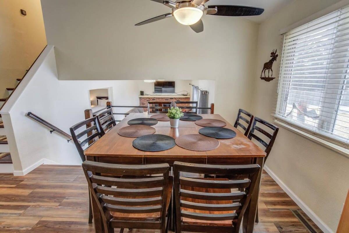 Spacious 4bd Dog-friendly Near Usaf Academy Holiday home