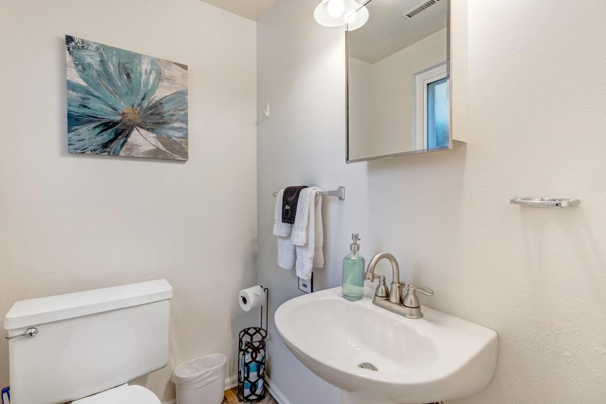 4bd Centrally Located Dog-friendly Close To Park Holiday home