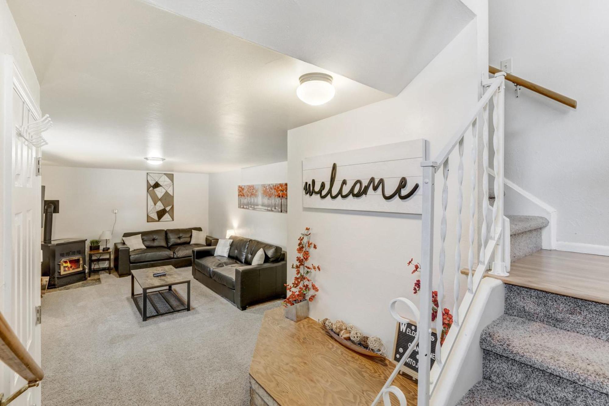 4bd Centrally Located Dog-friendly Close To Park * Colorado Springs