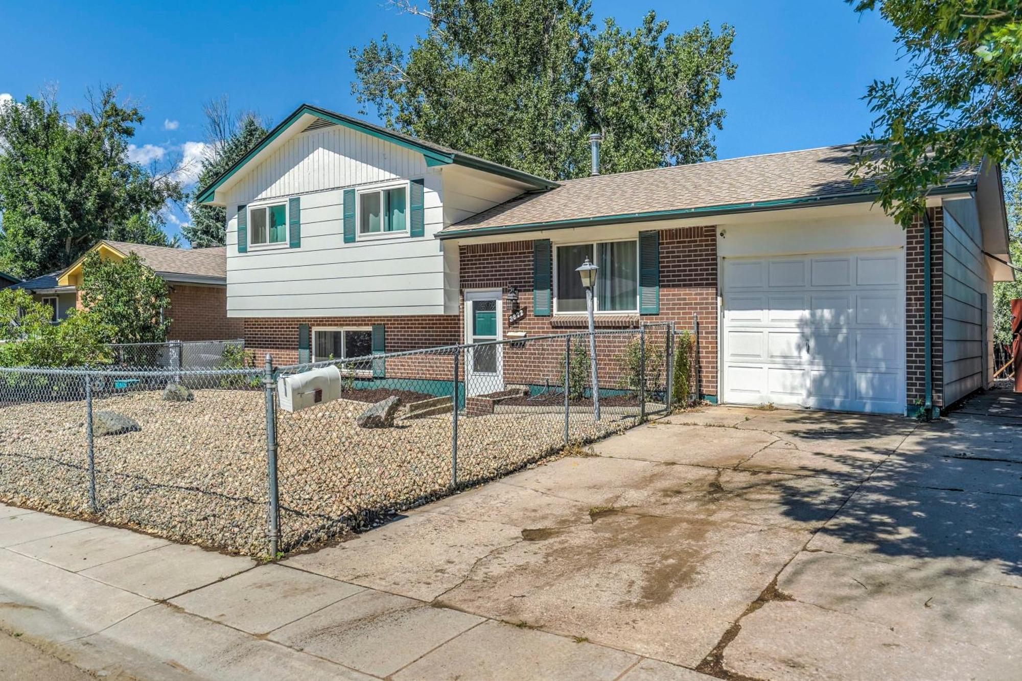 4bd Centrally Located Dog-friendly Close To Park Holiday home *