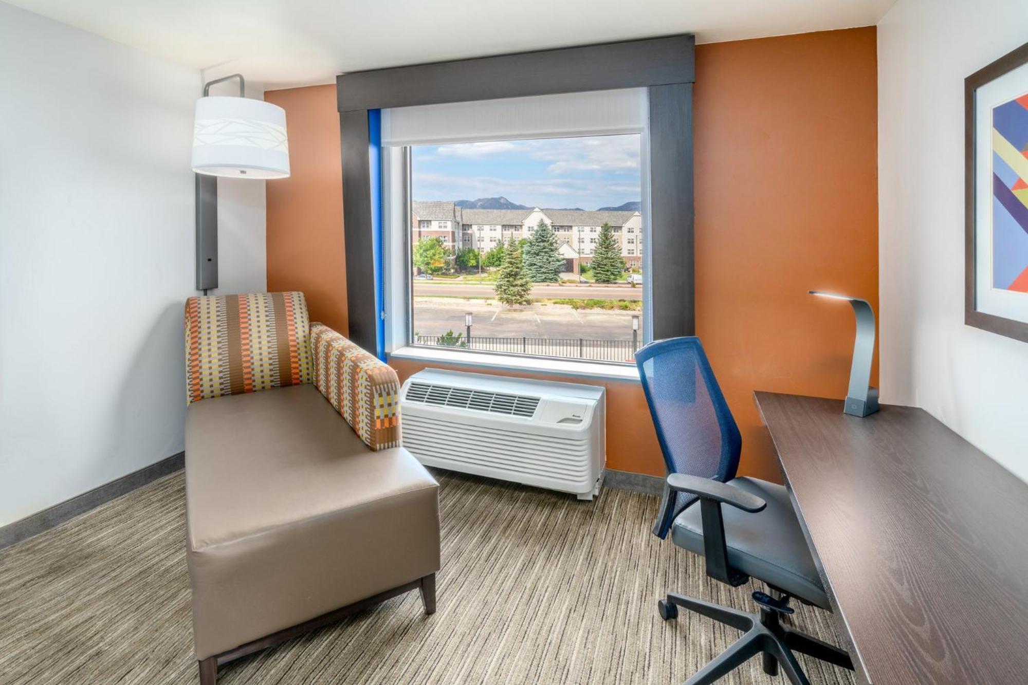 Express & - Afa Northgate By Ihg Hotel