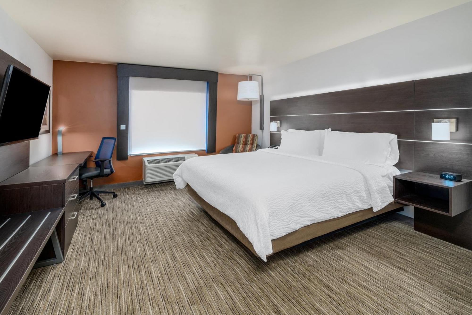 Express & - Afa Northgate By Ihg Hotel 2*