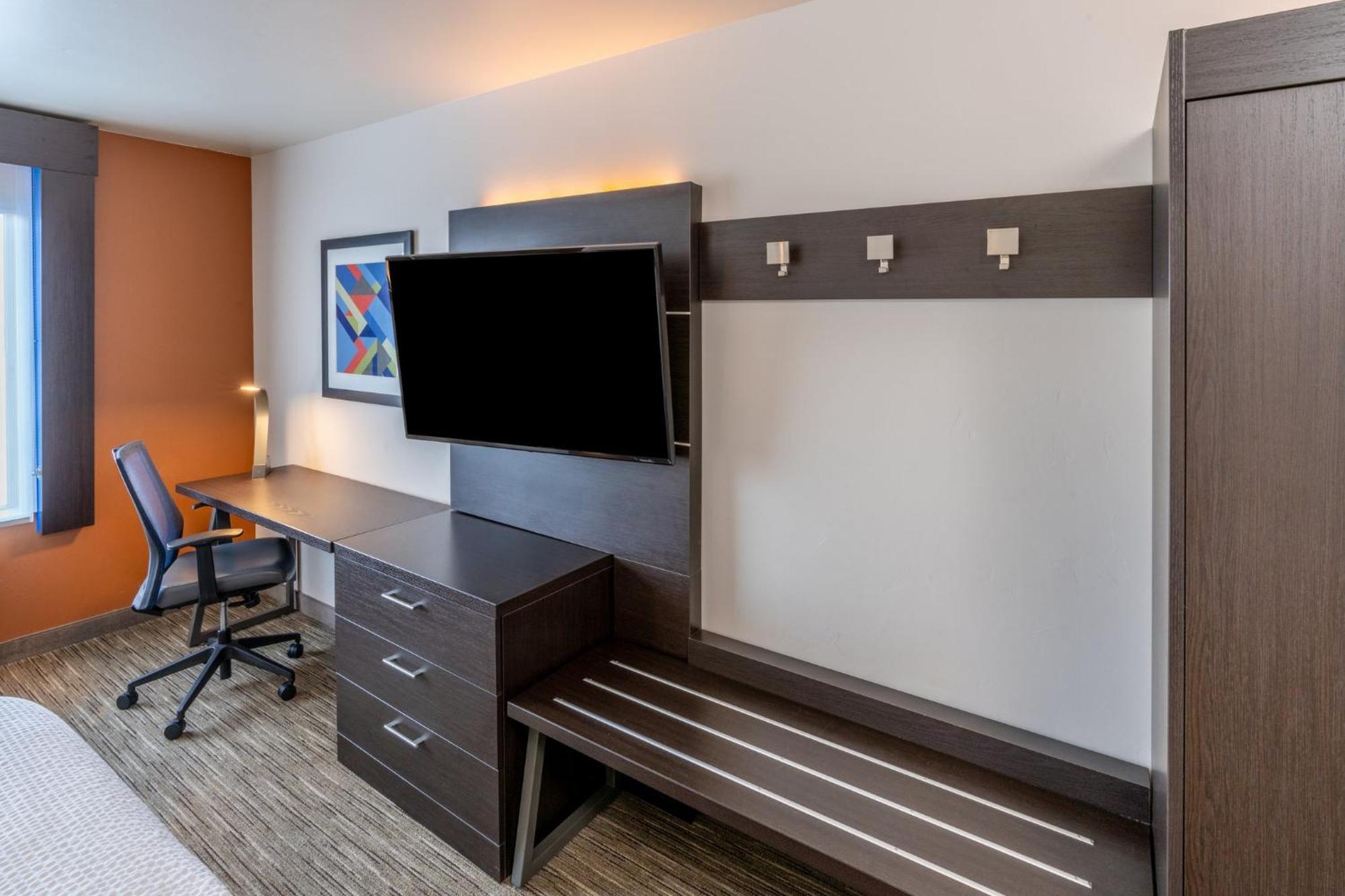 Hotel Express & - Afa Northgate By Ihg 2*
