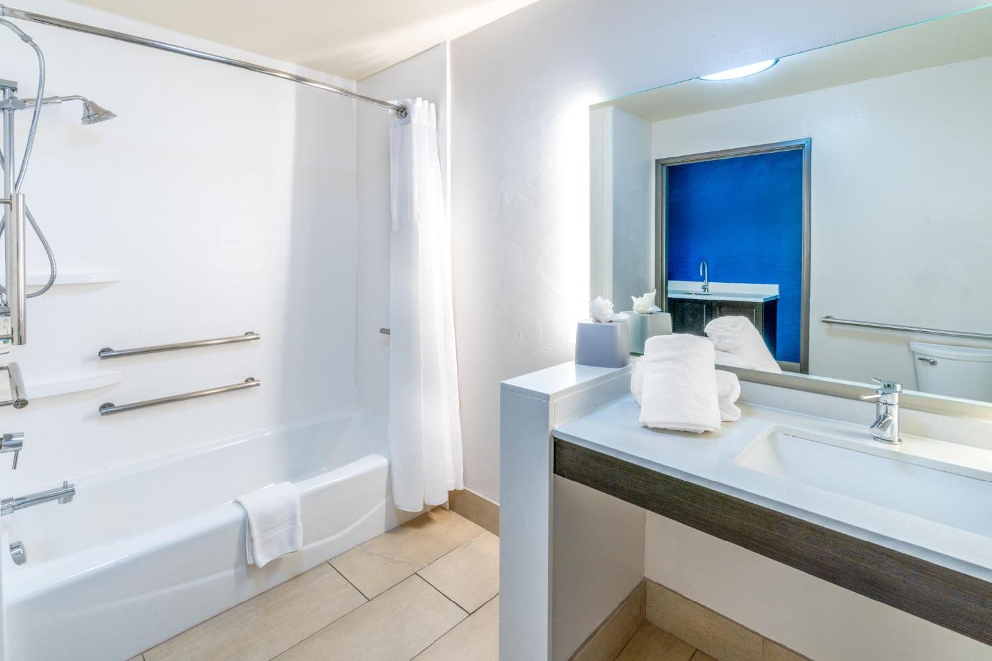 Express & - Afa Northgate By Ihg Hotel Colorado Springs