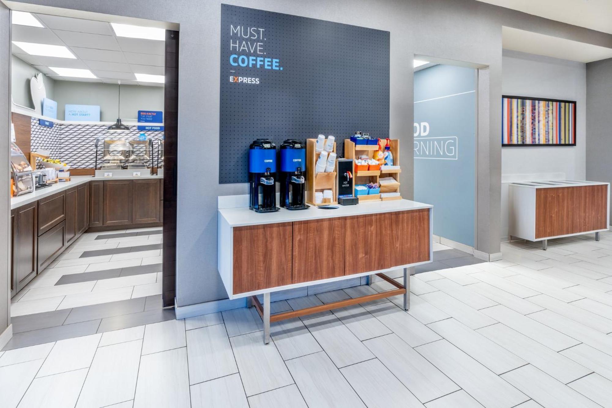 Hotel Express & - Afa Northgate By Ihg 2*