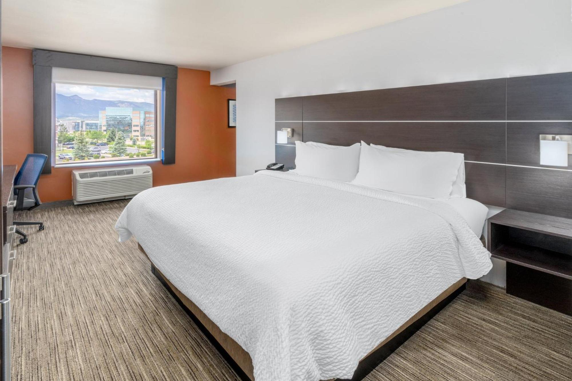 Express & - Afa Northgate By Ihg Hotel Colorado Springs