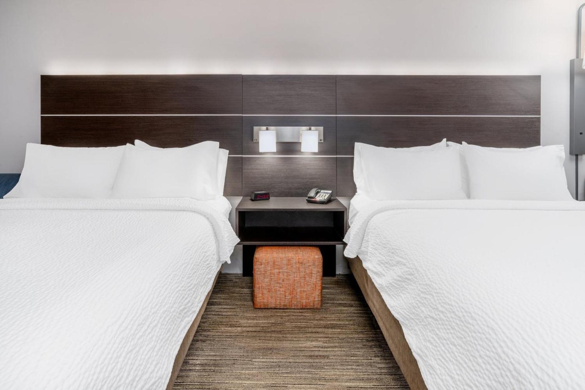 Express & - Afa Northgate By Ihg Hotel