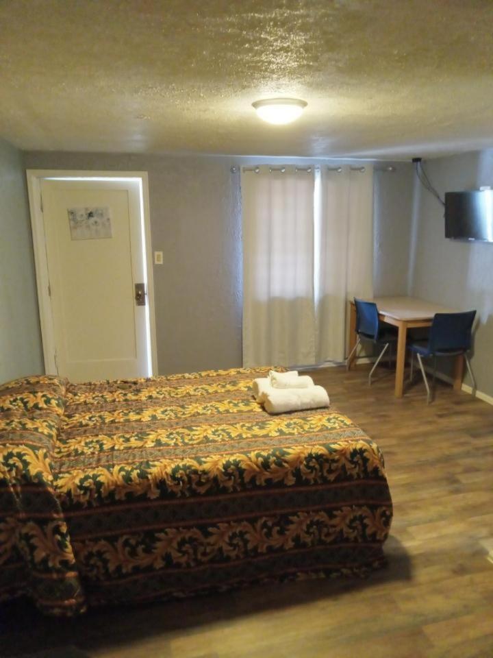 Ranch Motel