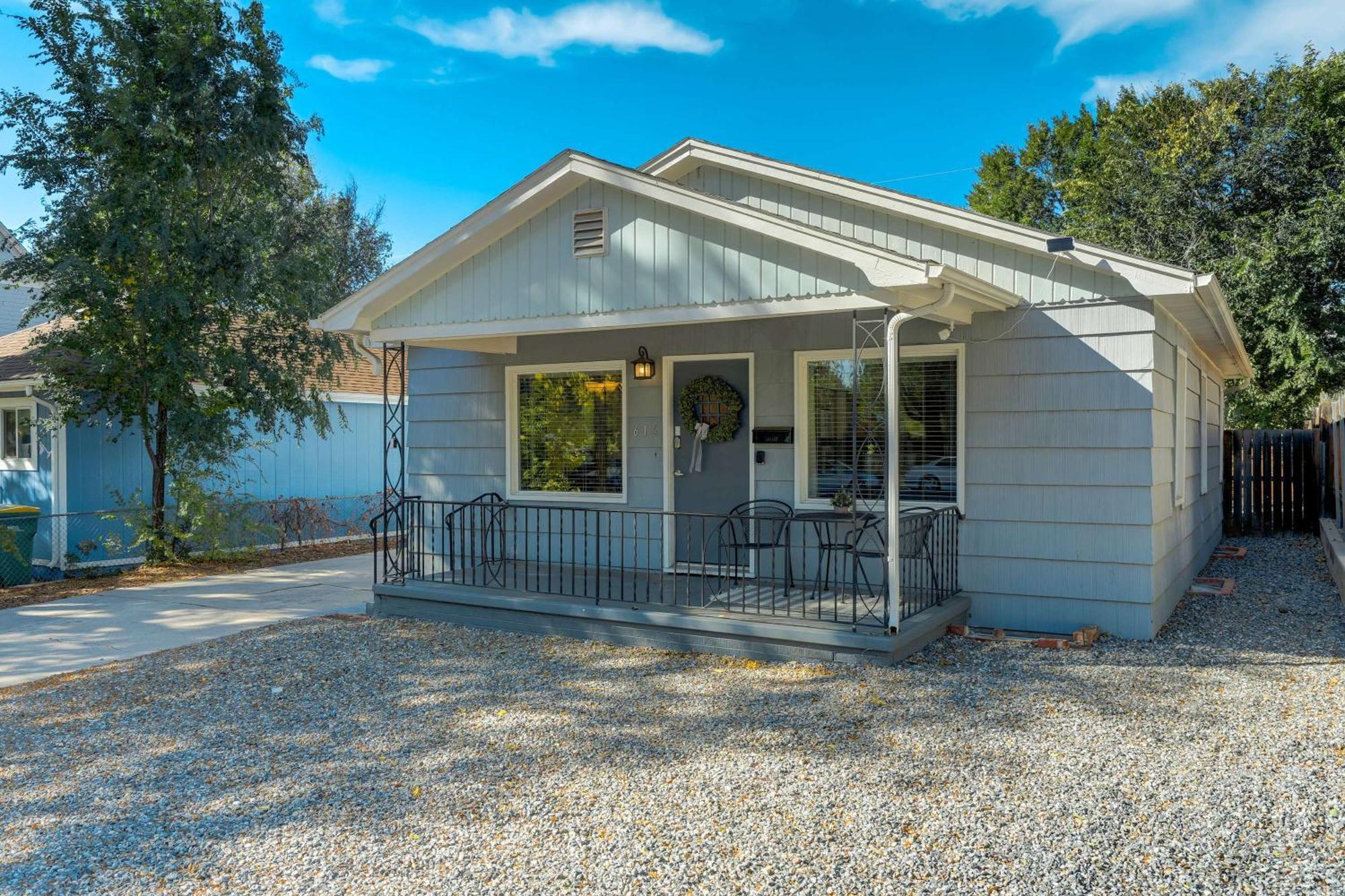 Bonny Adventure Downtown W Hot Tub & Fire Pit Holiday home