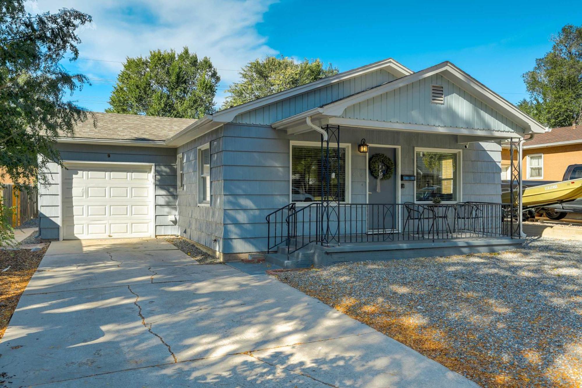 Holiday home Bonny Adventure Downtown W Hot Tub & Fire Pit *