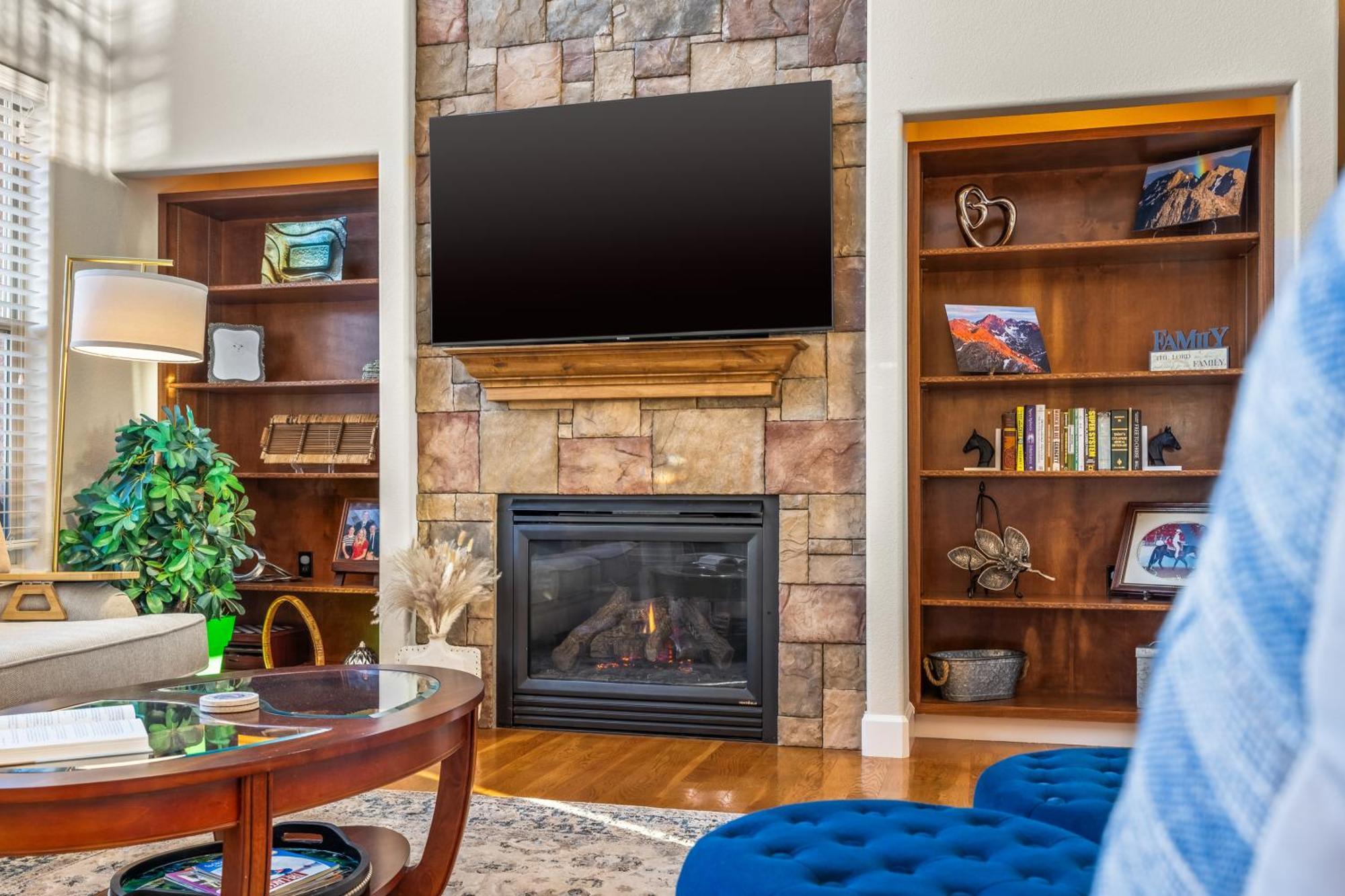 North Gate Getaway - Pet Friendly - Game Holiday home *