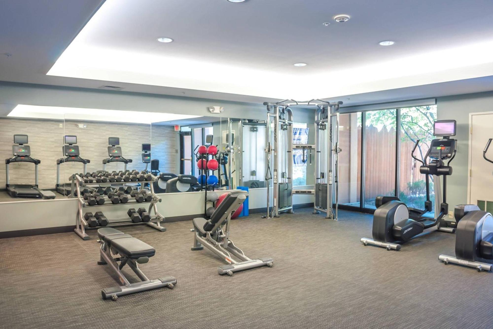 Courtyard By Marriott South Hotel 3*