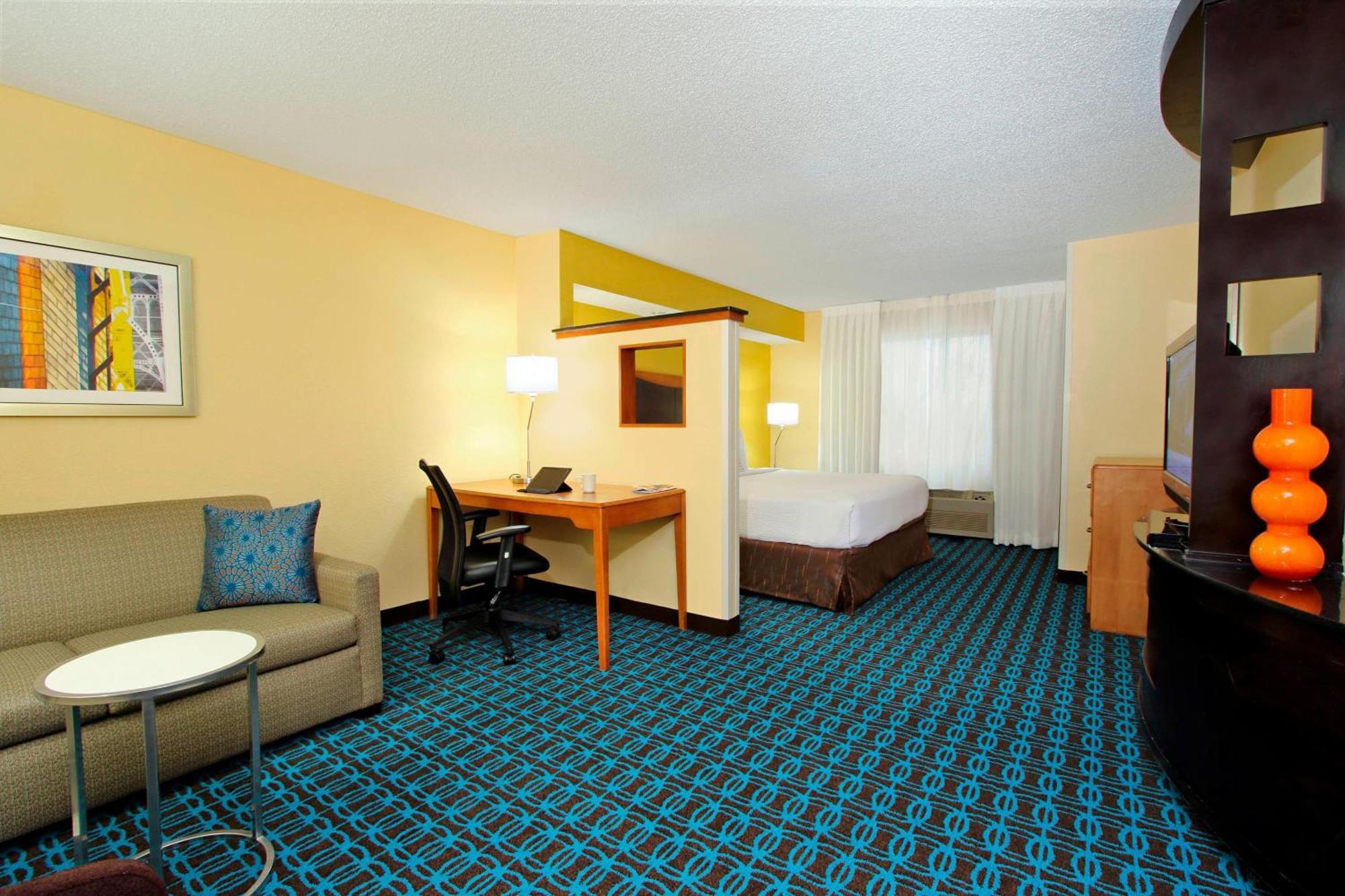 Fairfield & South Hotel Colorado Springs