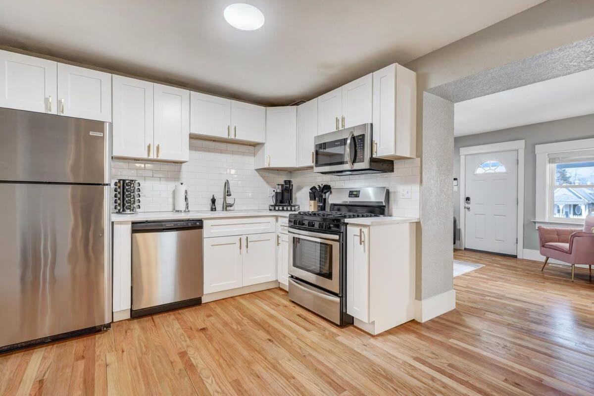 2bdrm Office Fireplace Downtown Park * Colorado Springs