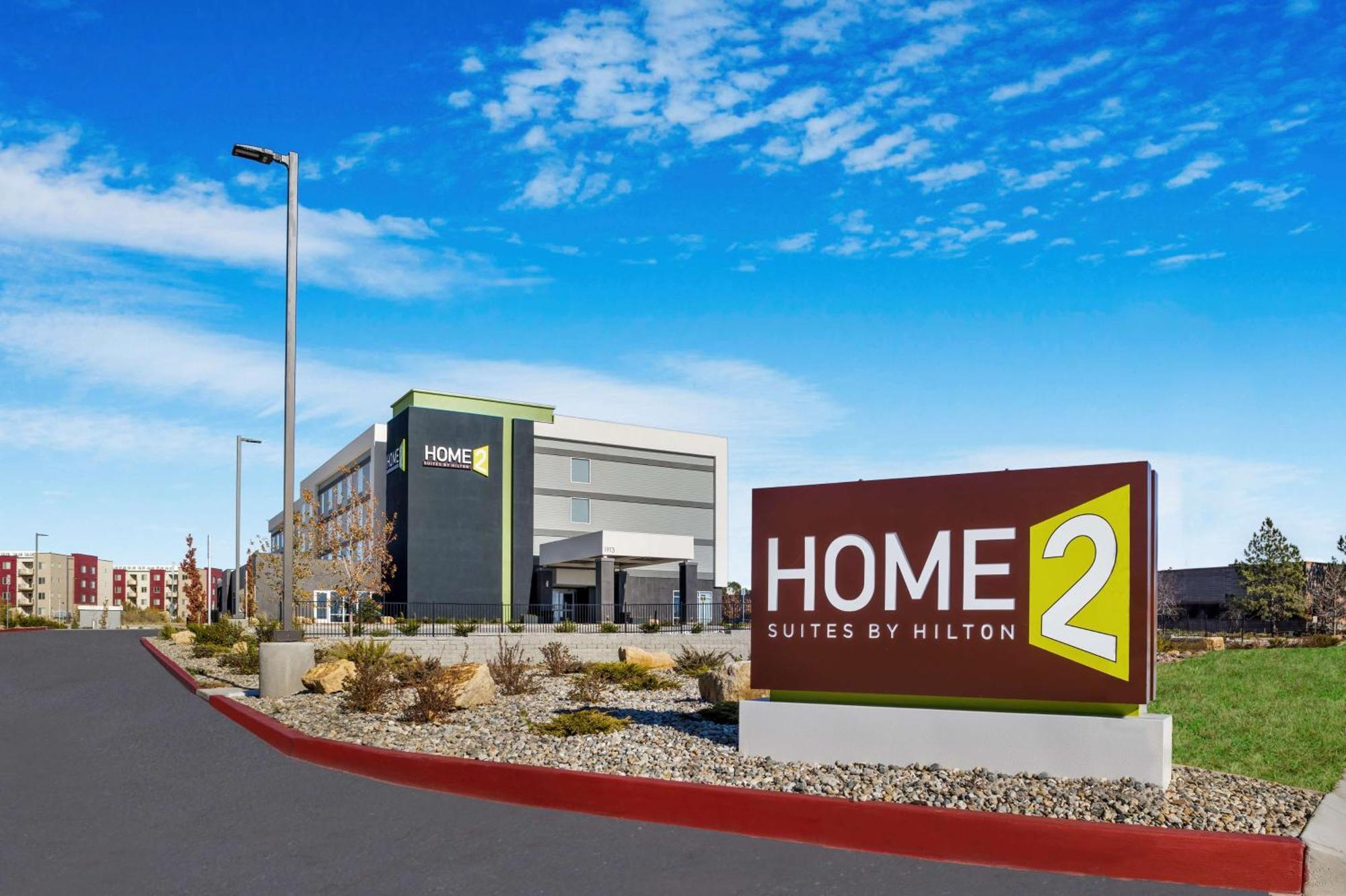 Hotel Home2 By Hilton Airport