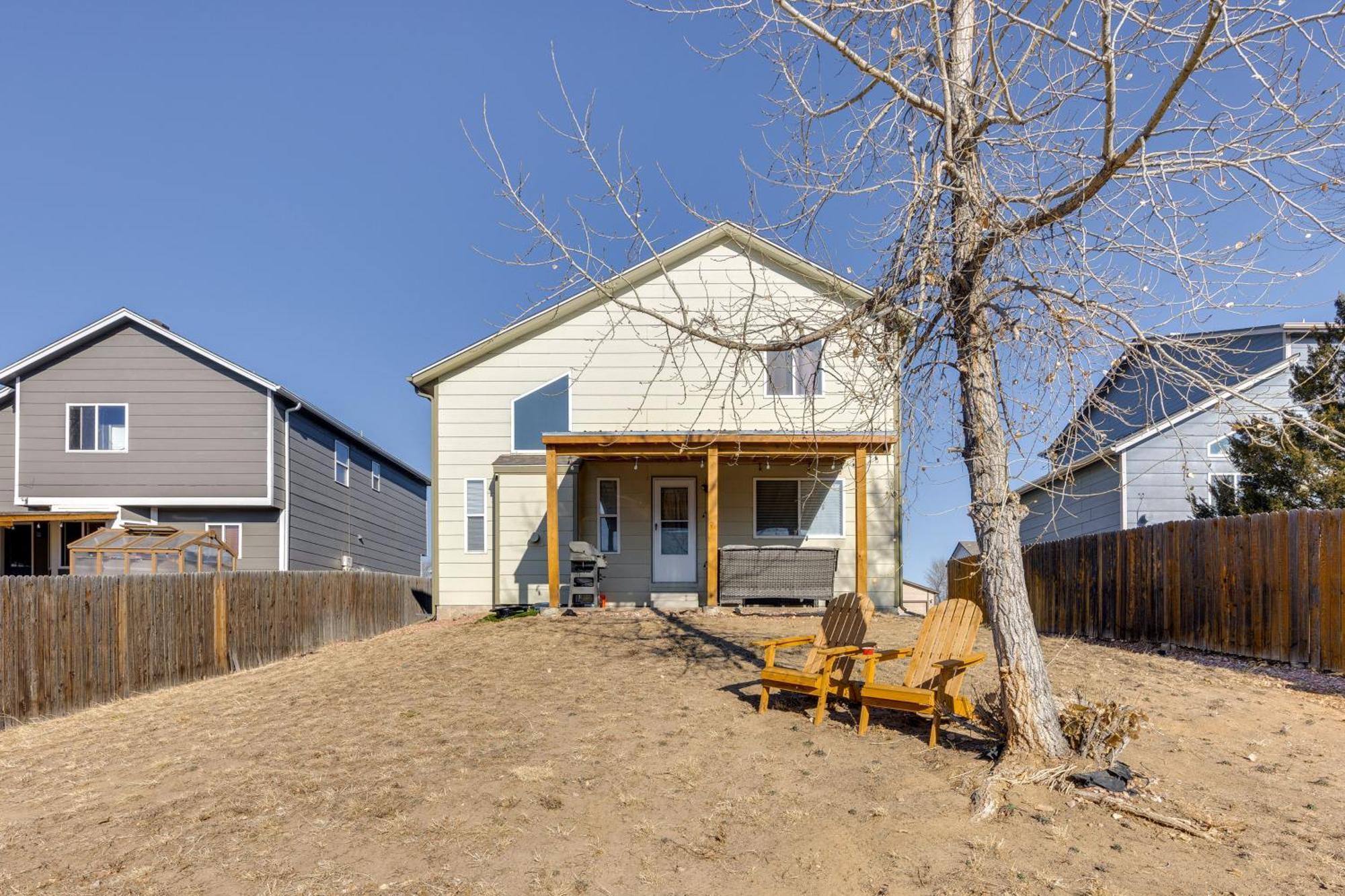 Holiday home Family With Yard In