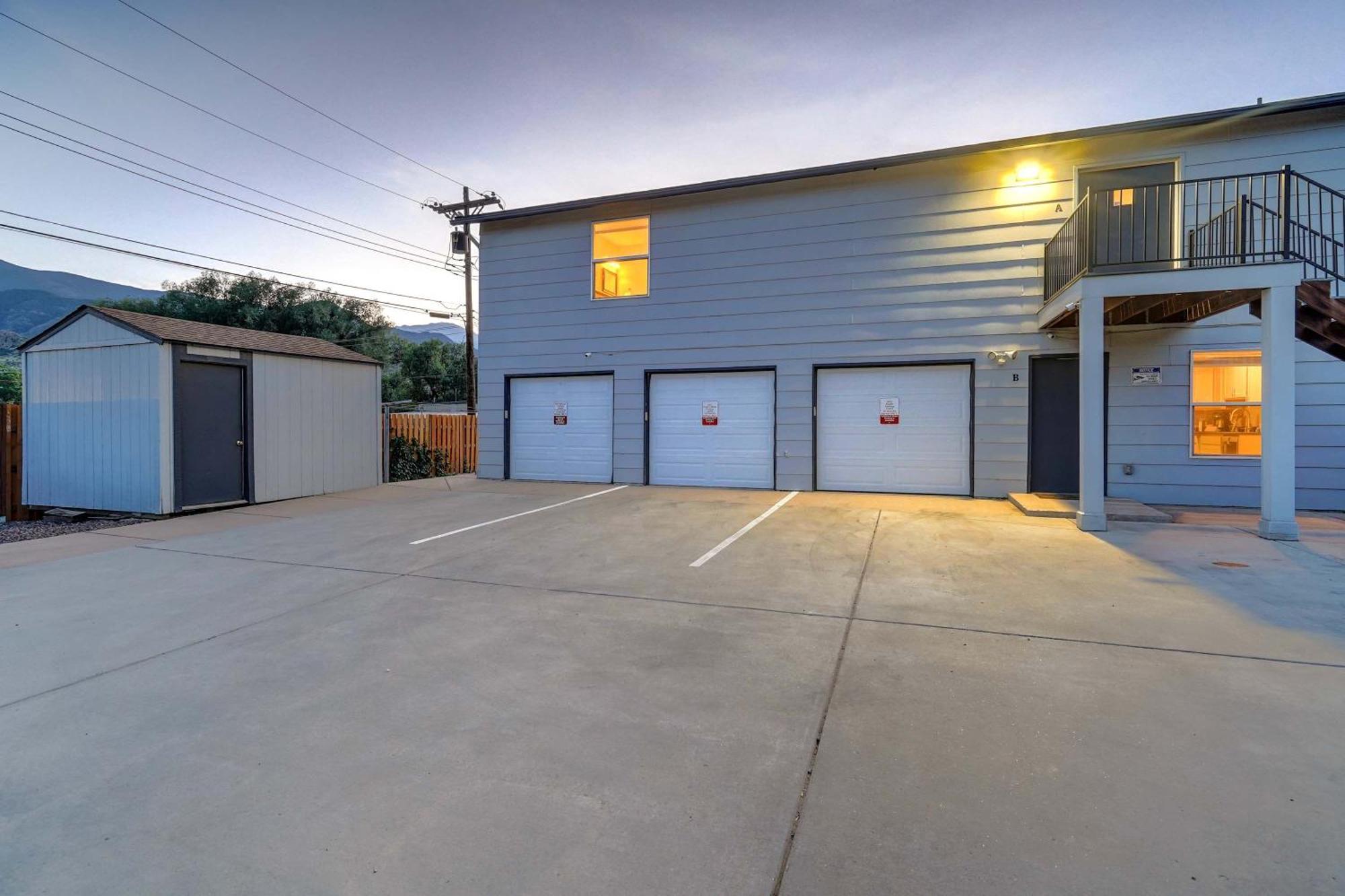 Apartment Occ Complex Mountain View Prime Location *