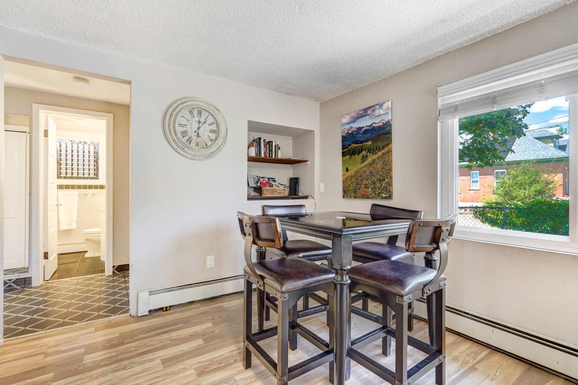 Occ Complex Mountain View Prime Location Apartment
