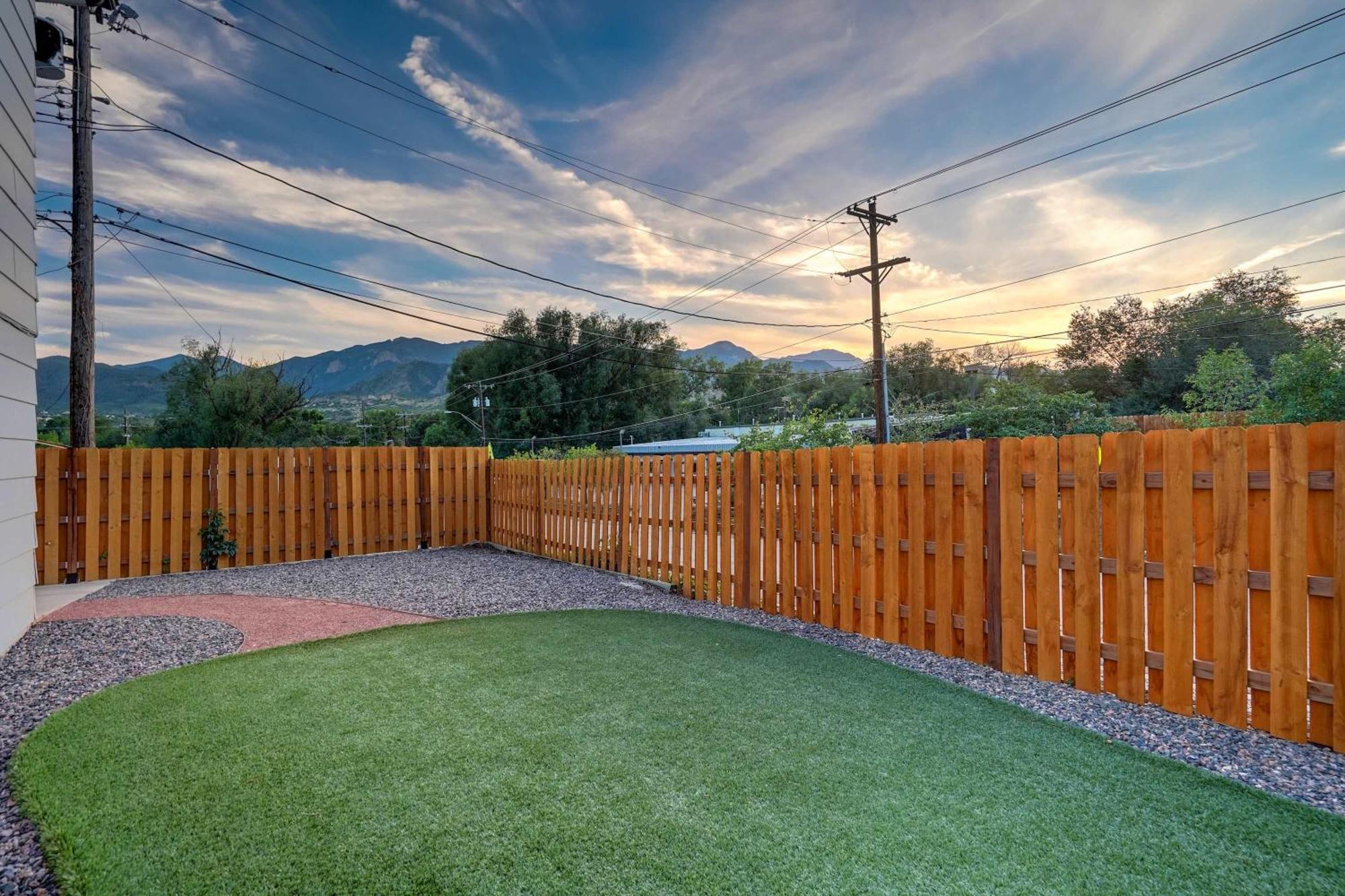 Occ Complex Mountain View Prime Location Apartment