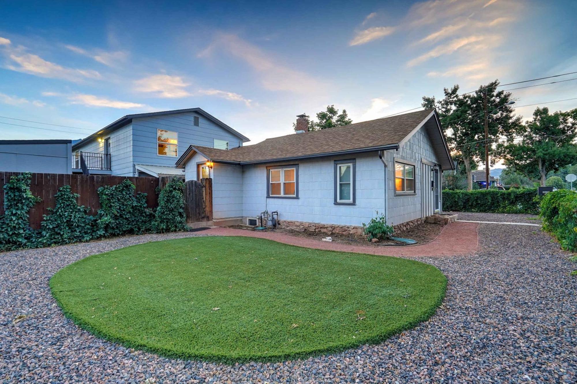 Occ Complex Mountain View Prime Location Apartment
