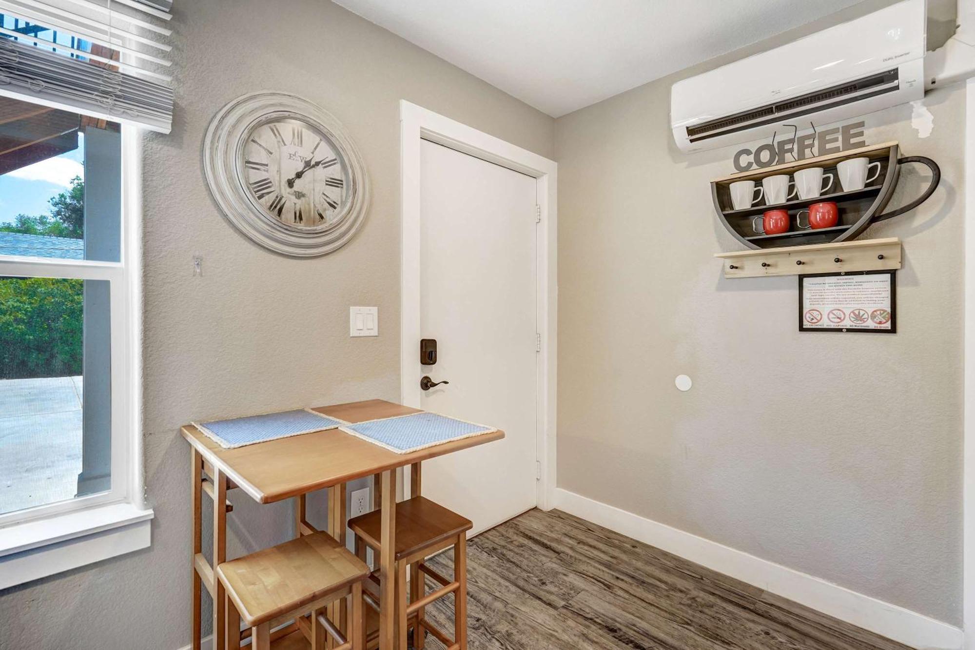 Apartment Occ Complex Mountain View Prime Location