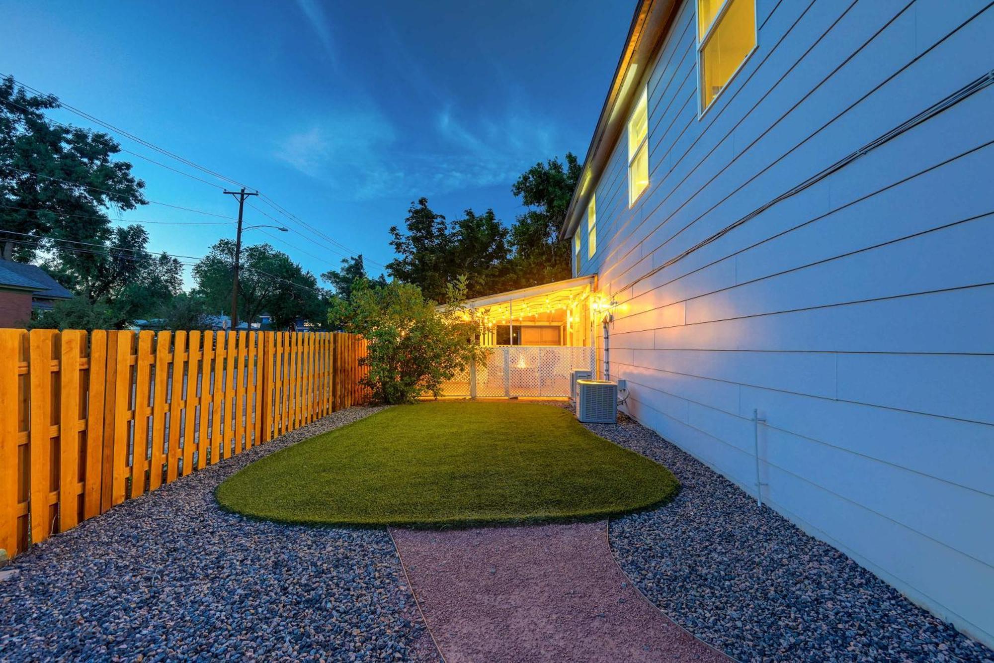 Apartment Occ Complex Mountain View Prime Location Colorado Springs