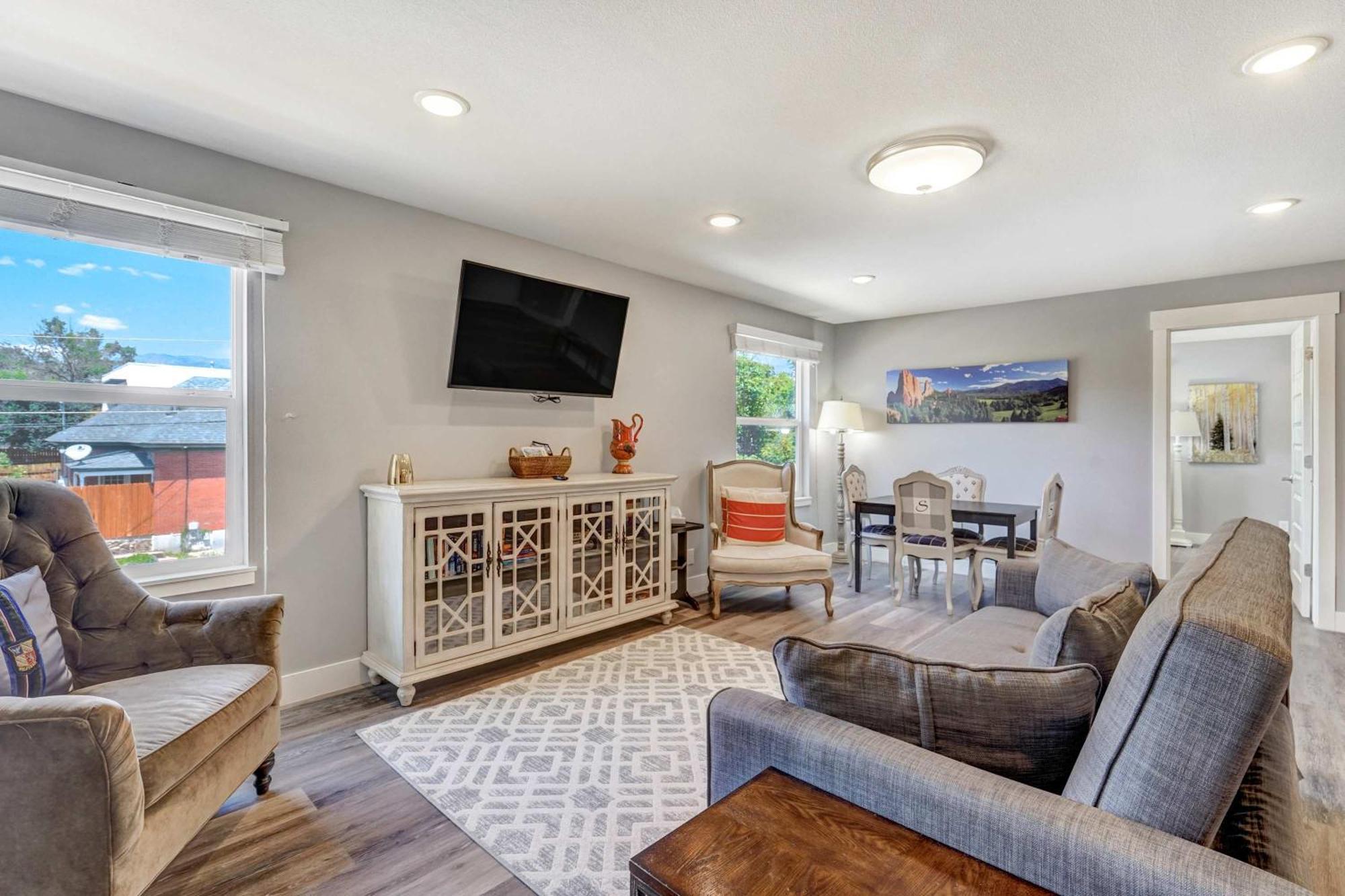 Occ Complex Mountain View Prime Location *