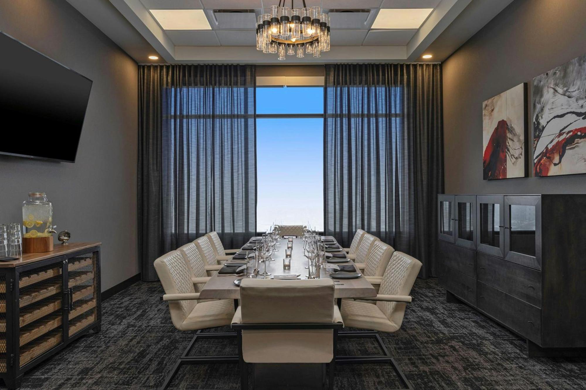 Element Downtown Hotel *