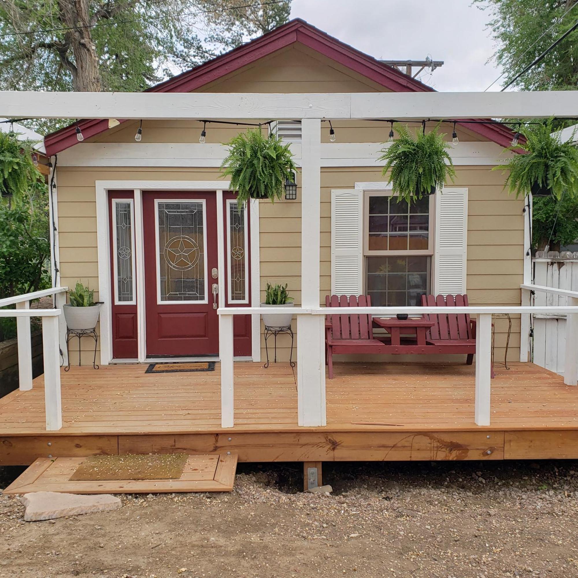 Gogh Get High Tiny Guest house Colorado Springs