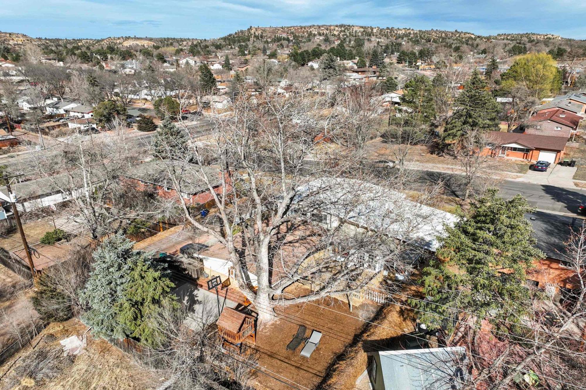 4bd Family Heart Of Cos Lrg Backyard And Gameroom Holiday home *