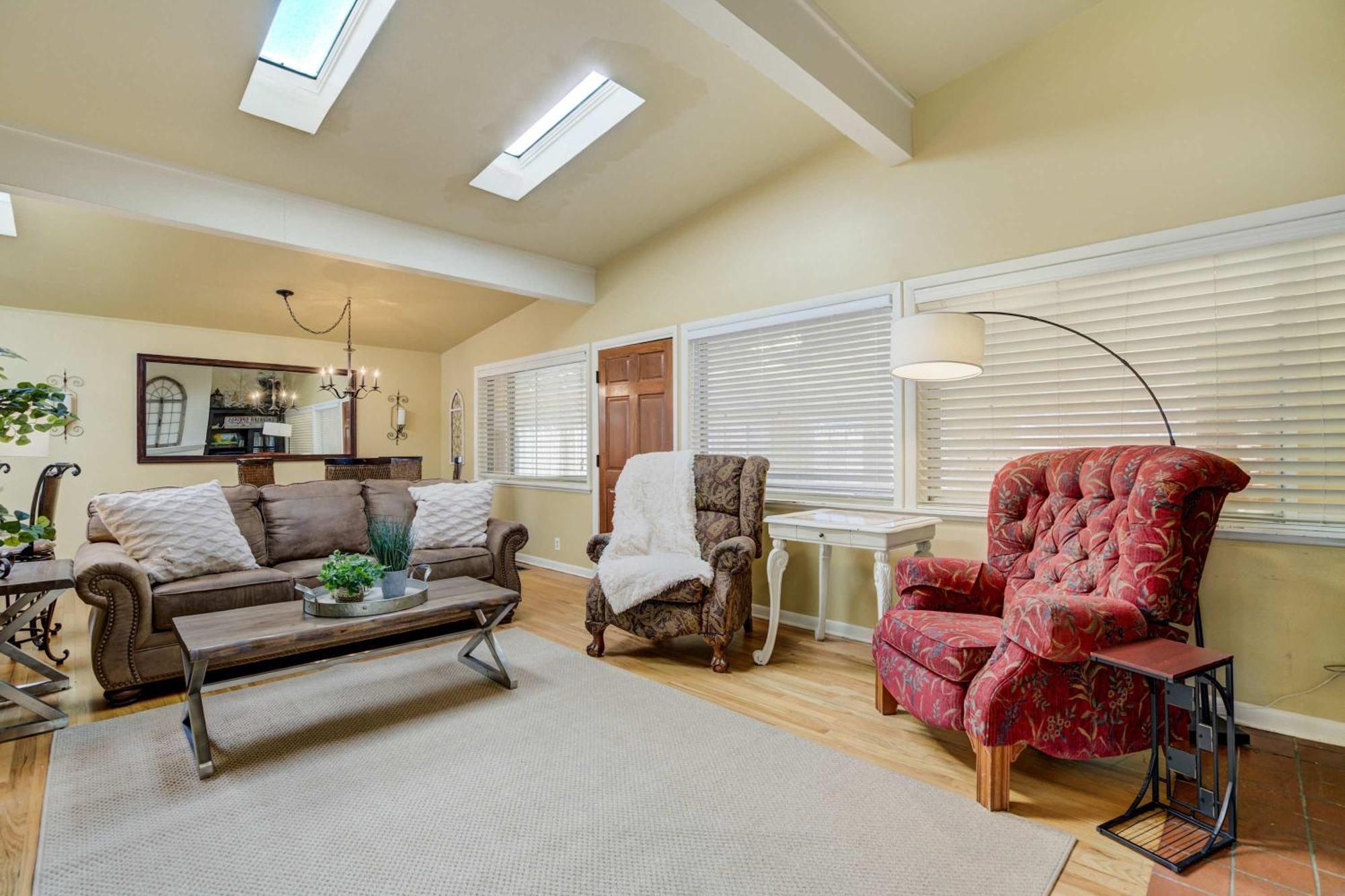 Holiday home 4bd Family Heart Of Cos Lrg Backyard And Gameroom Colorado Springs