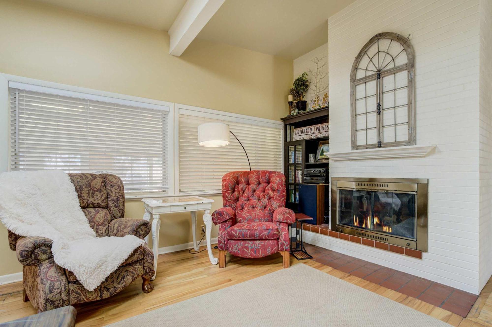 4bd Family Heart Of Cos Lrg Backyard And Gameroom Holiday home *