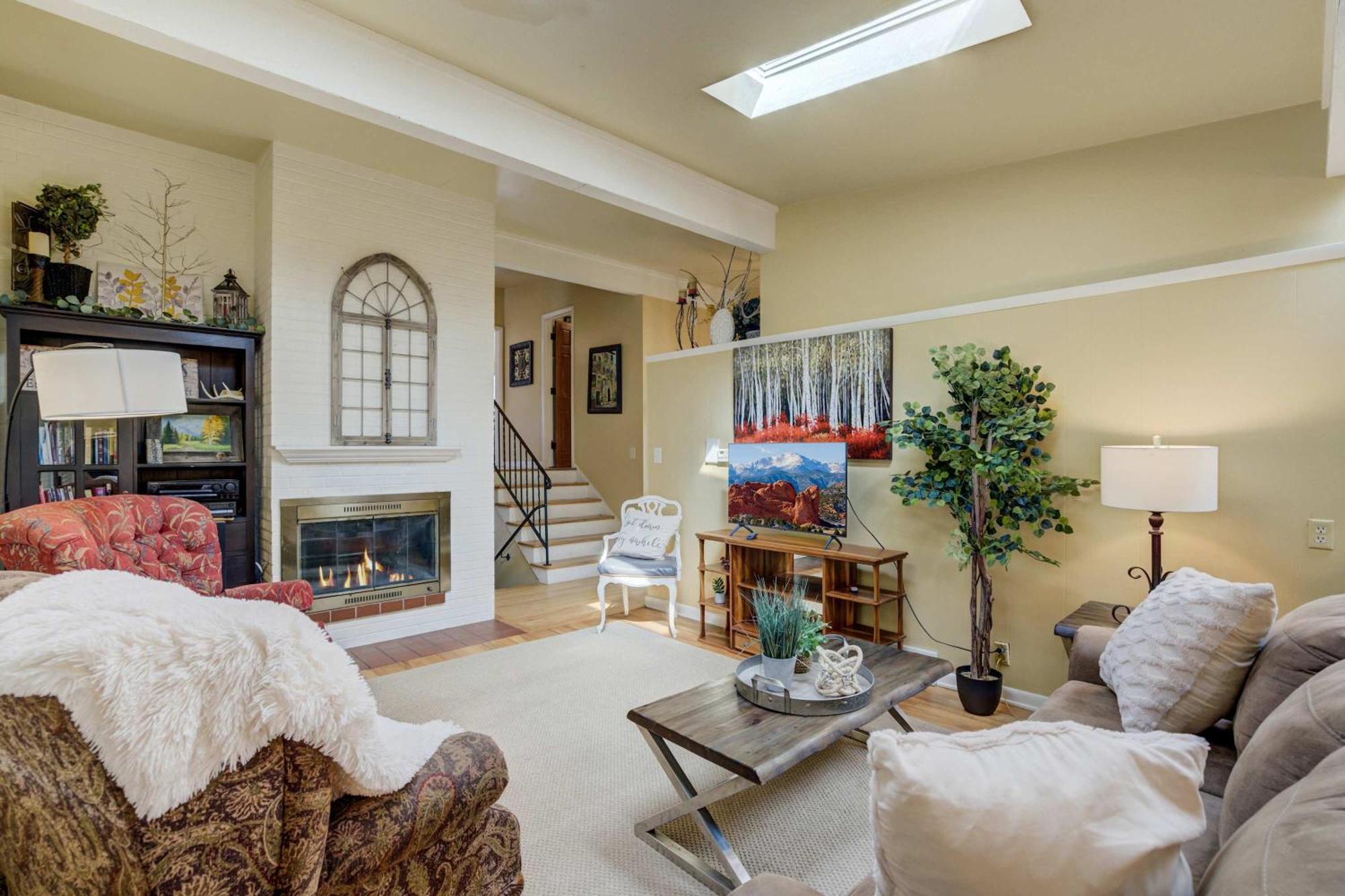 4bd Family Heart Of Cos Lrg Backyard And Gameroom Colorado Springs