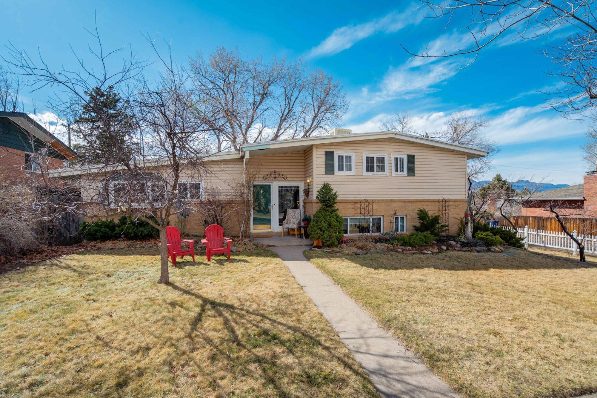 4bd Family Heart Of Cos Lrg Backyard And Gameroom Holiday home *
