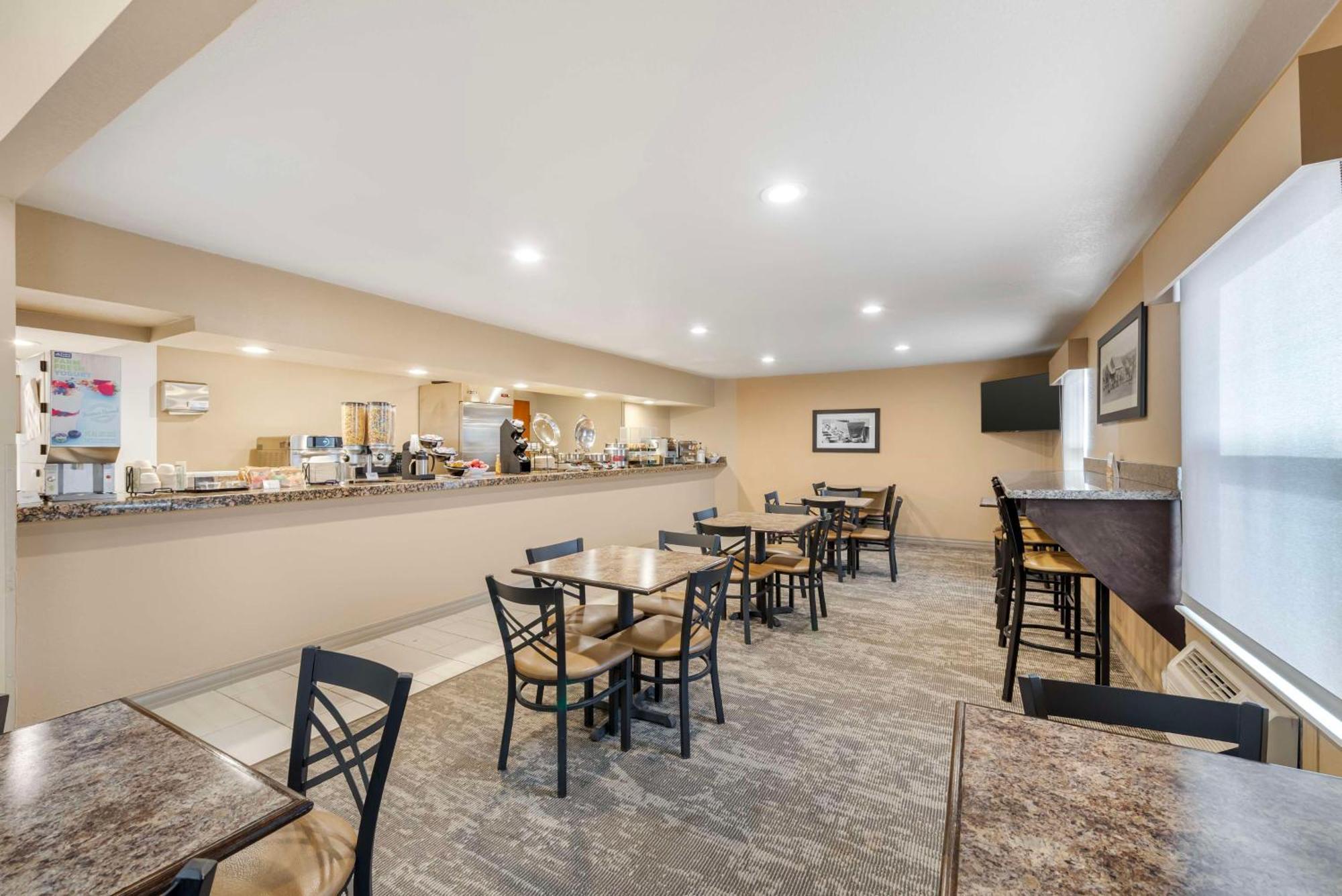 Hotel Western Executive & 3*