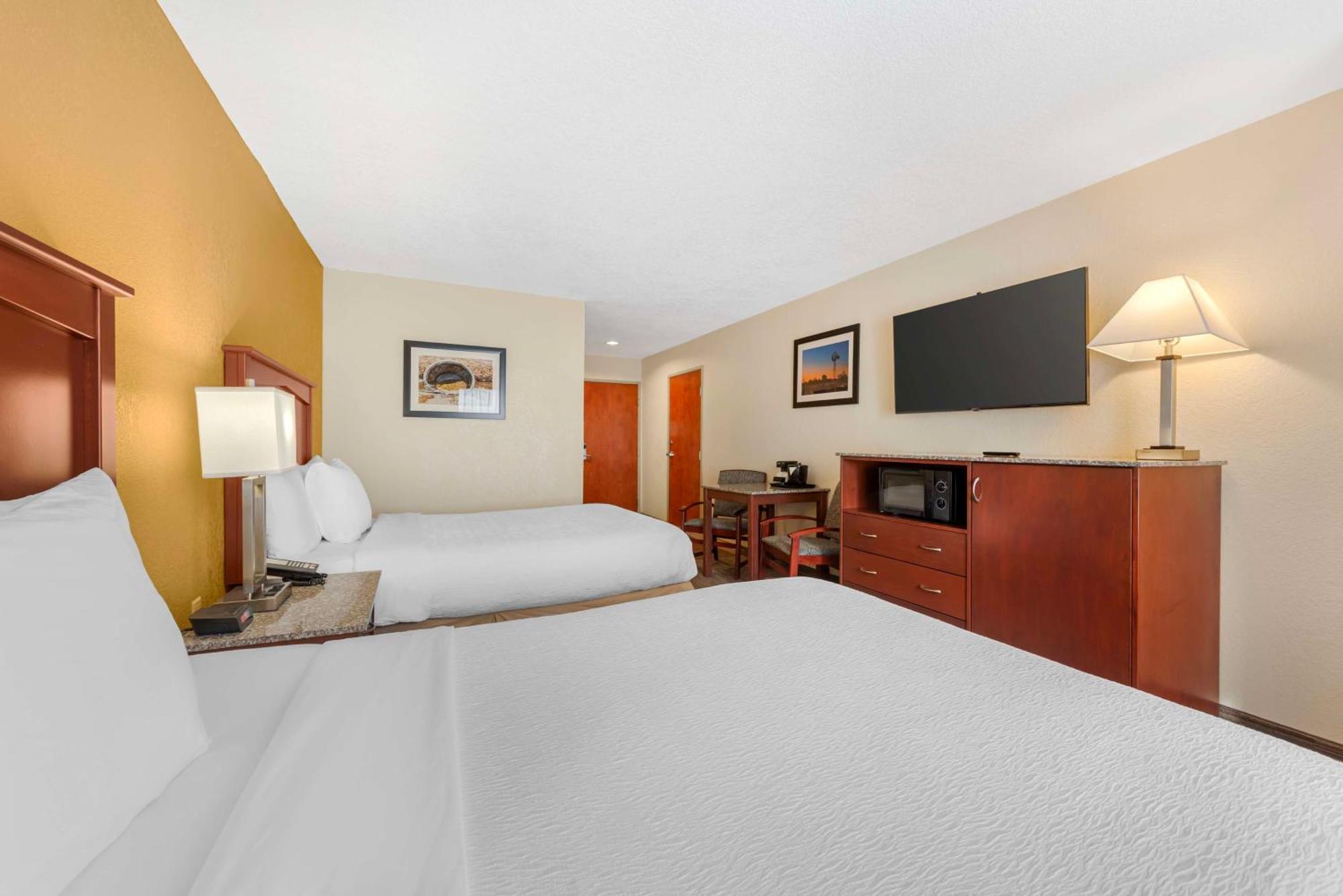 Western Executive & 3* Colorado Springs