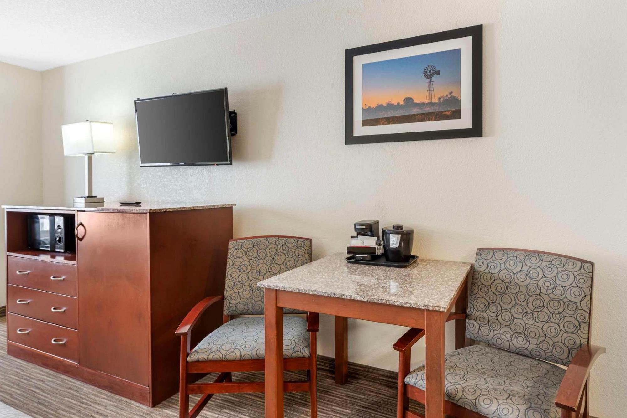 Western Executive & Hotel