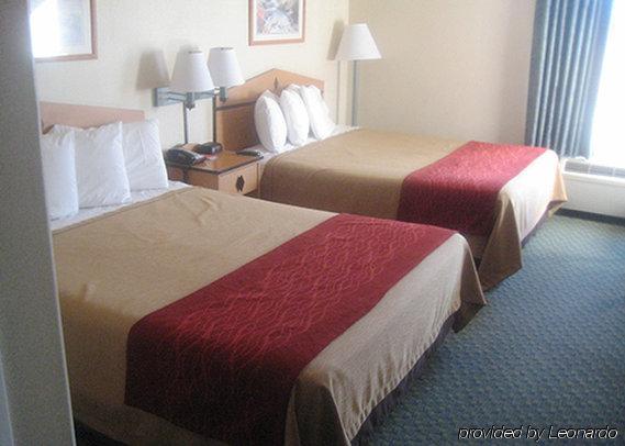 Hotel Econo Airport/colorado Springs 2*