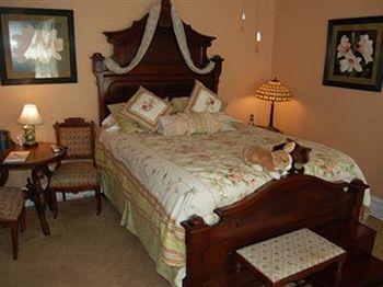 Lennox House Hotel 3*