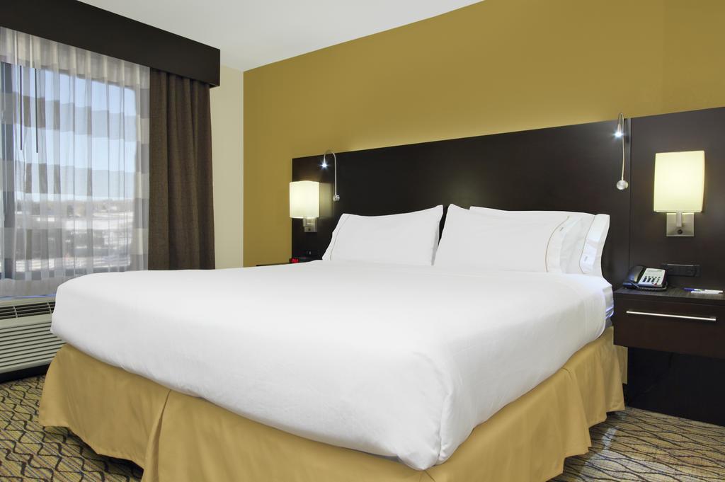 Hotel Express - - First & Main By Ihg