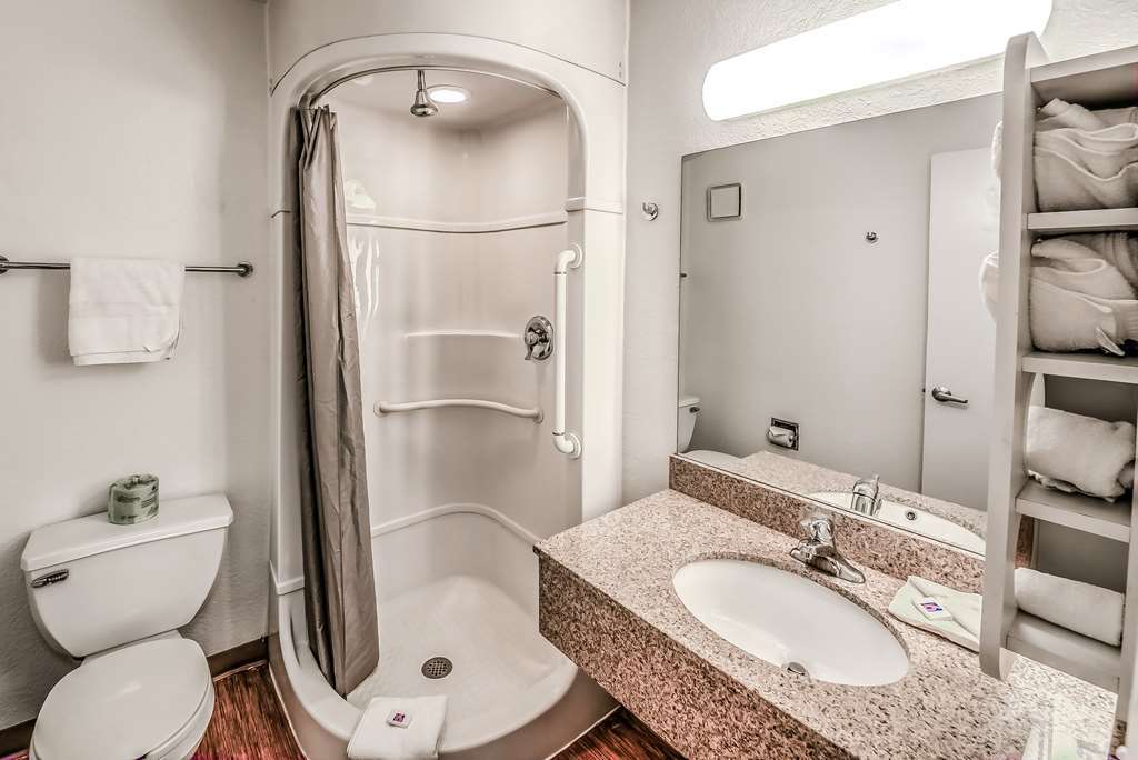 Motel Super 8 By Wyndham Colorado Springs/chestnut Street 2*