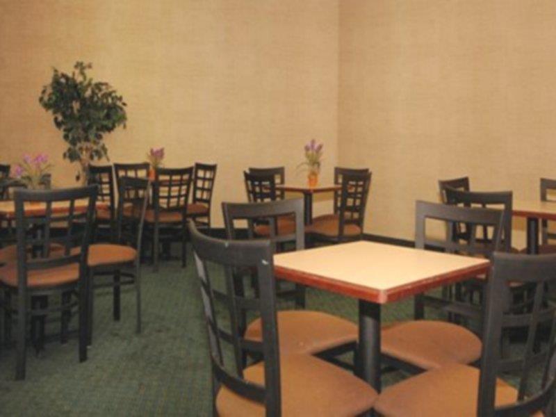 Hotel Baymont By Wyndham